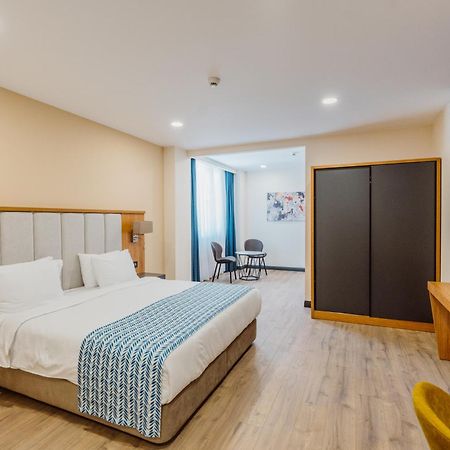 Best Western Plus Батумі Екстер'єр фото