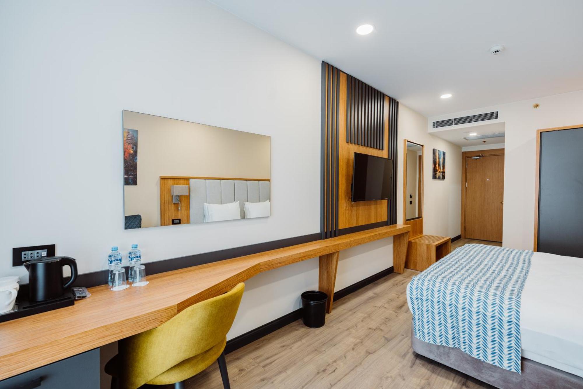 Best Western Plus Батумі Екстер'єр фото