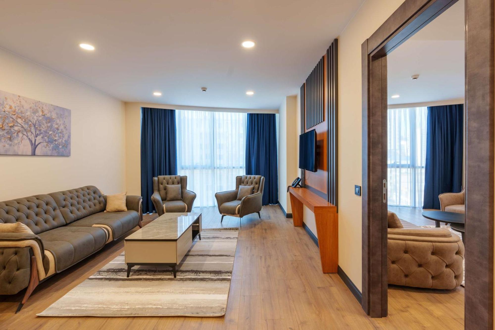 Best Western Plus Батумі Екстер'єр фото