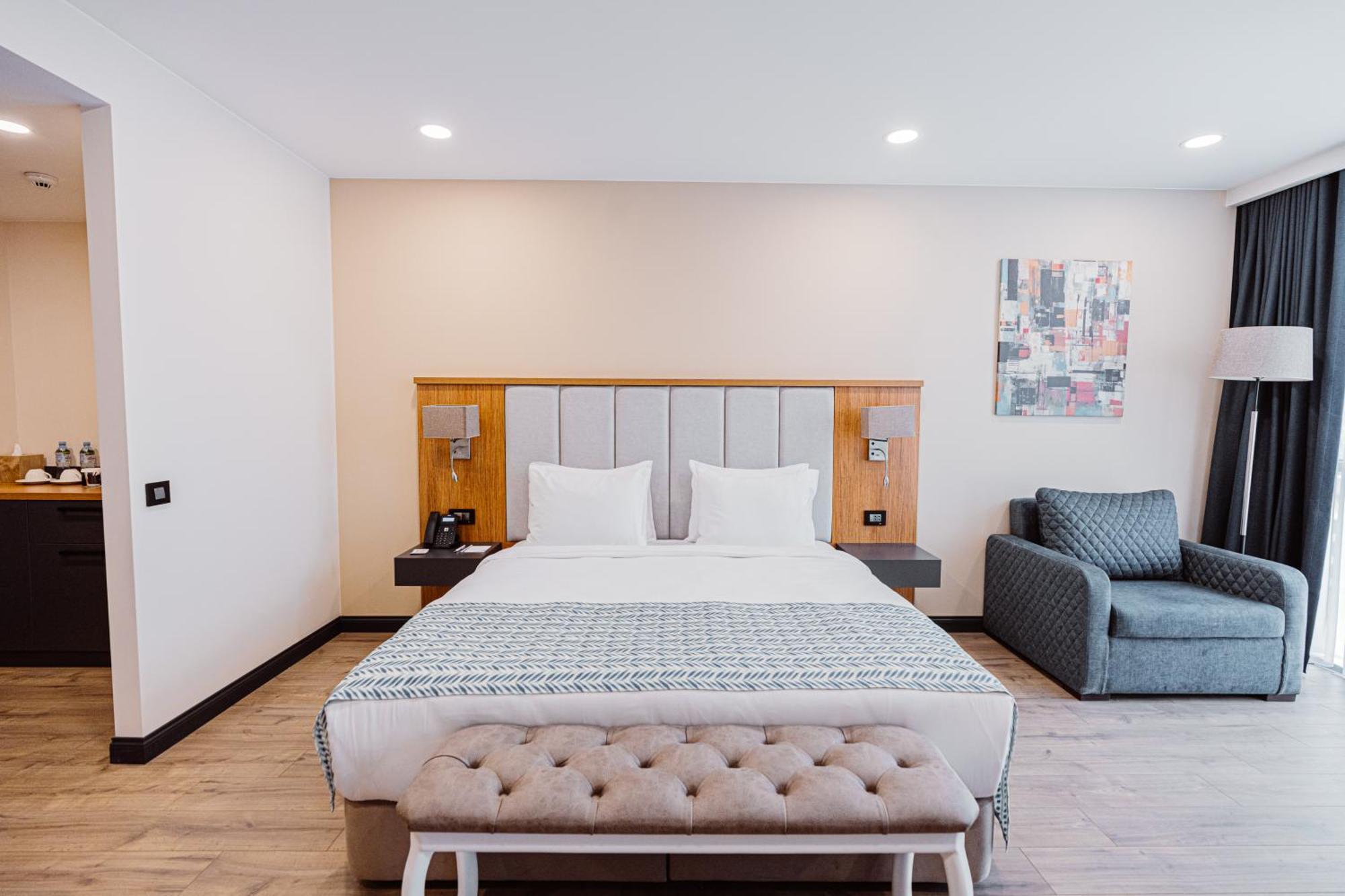 Best Western Plus Батумі Екстер'єр фото