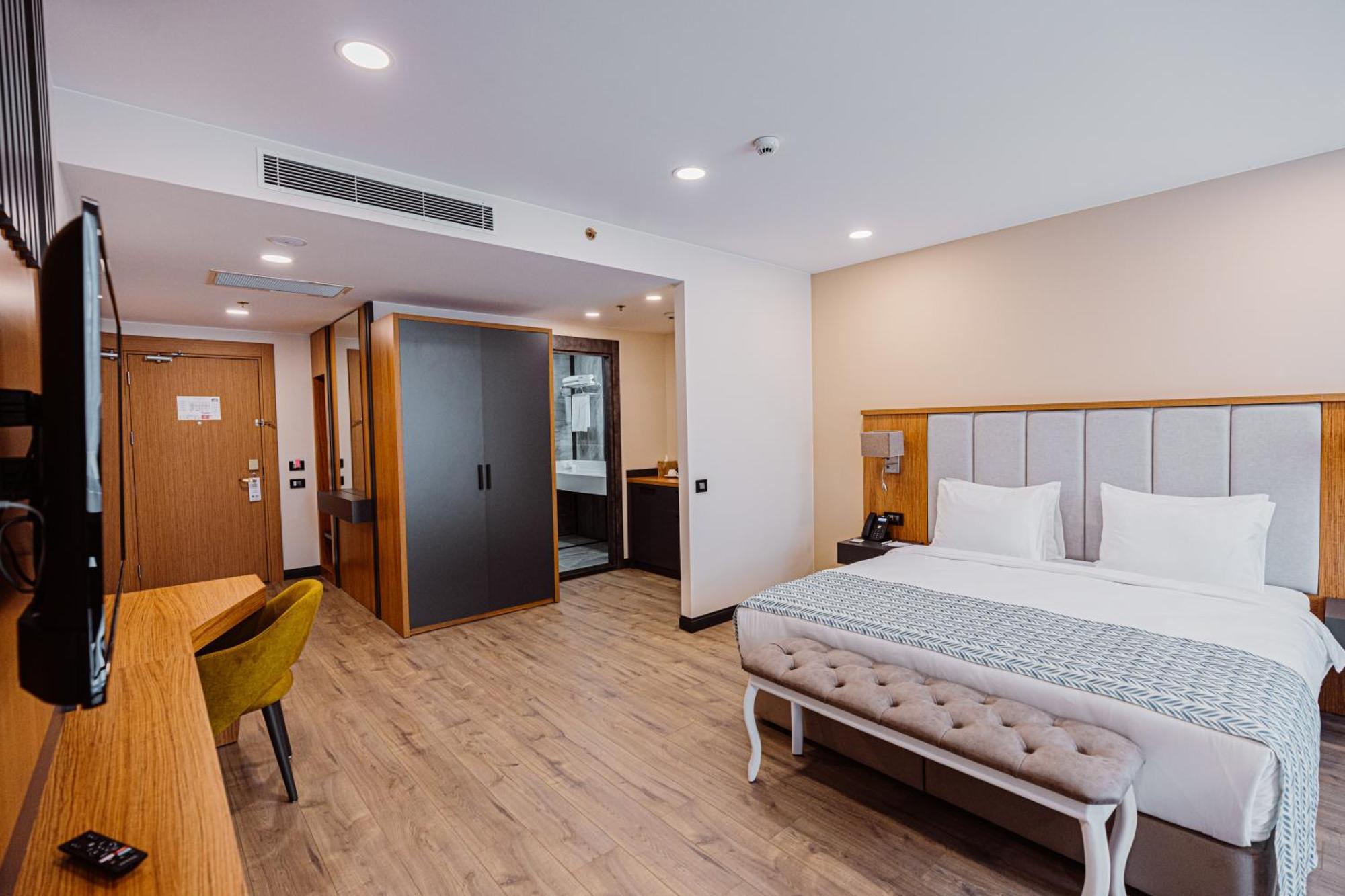 Best Western Plus Батумі Екстер'єр фото